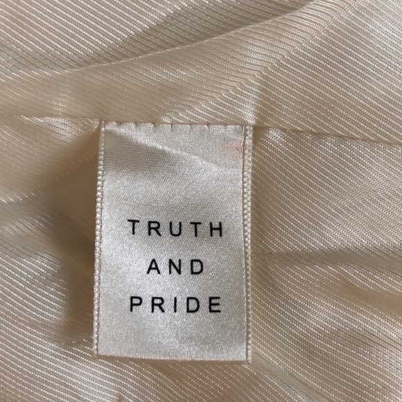 NWT Truth and Pride White Leather Jacket SZ L - Picture 13 of 16
